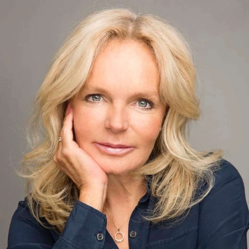 Portrait de Lucinda Riley, autrice irlandaise.