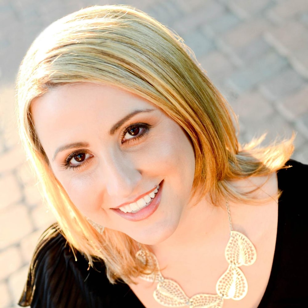 Dans Quel Ordre Lire les Livres de Shannon Messenger ?