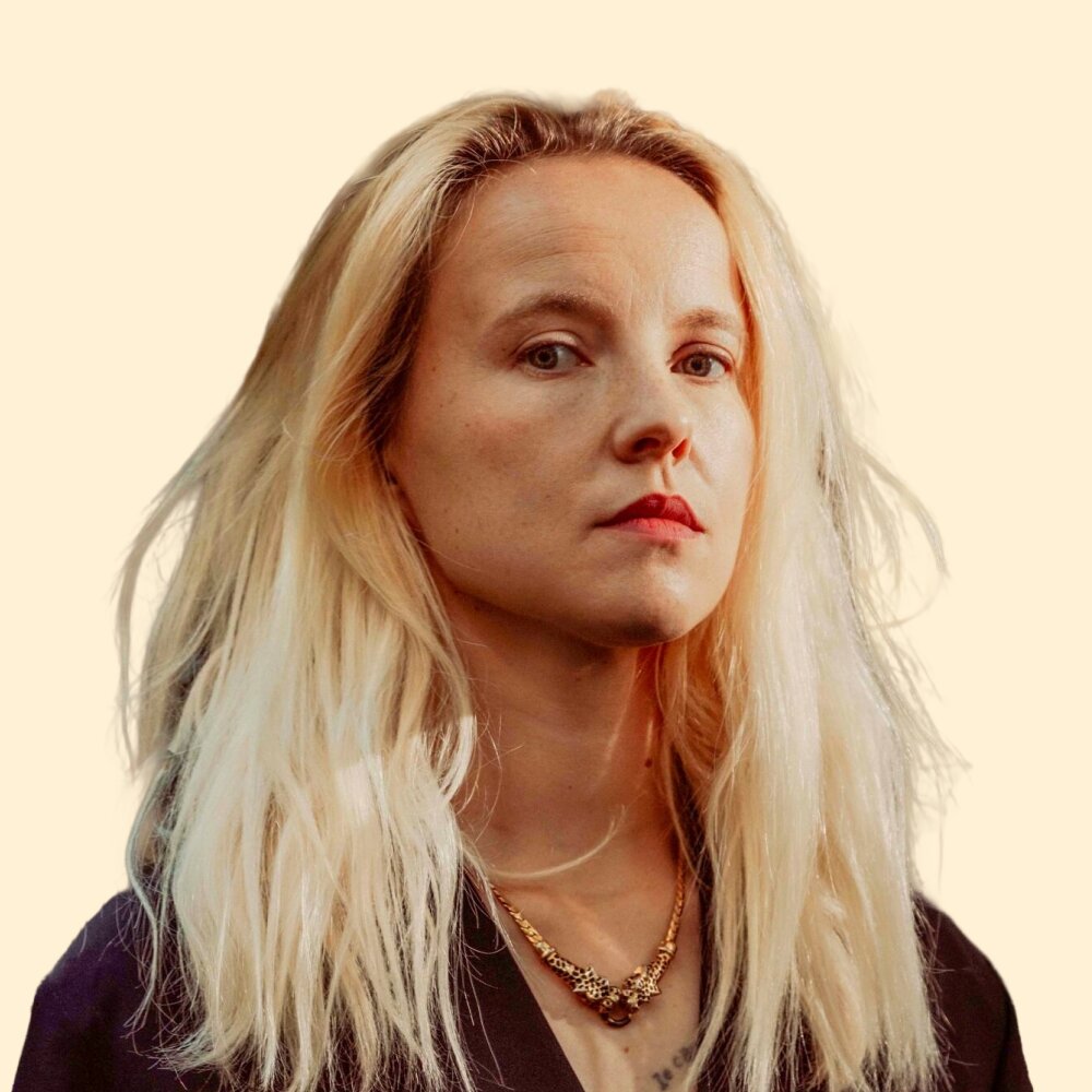 Dans Quel Ordre Lire les Livres de Cécile Coulon ?