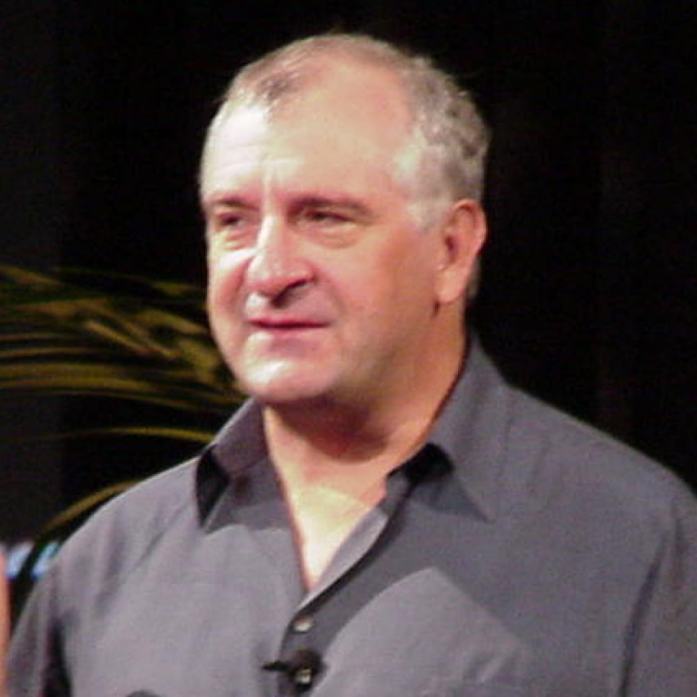 Dans Quel Ordre Lire les Livres de Douglas Adams ?