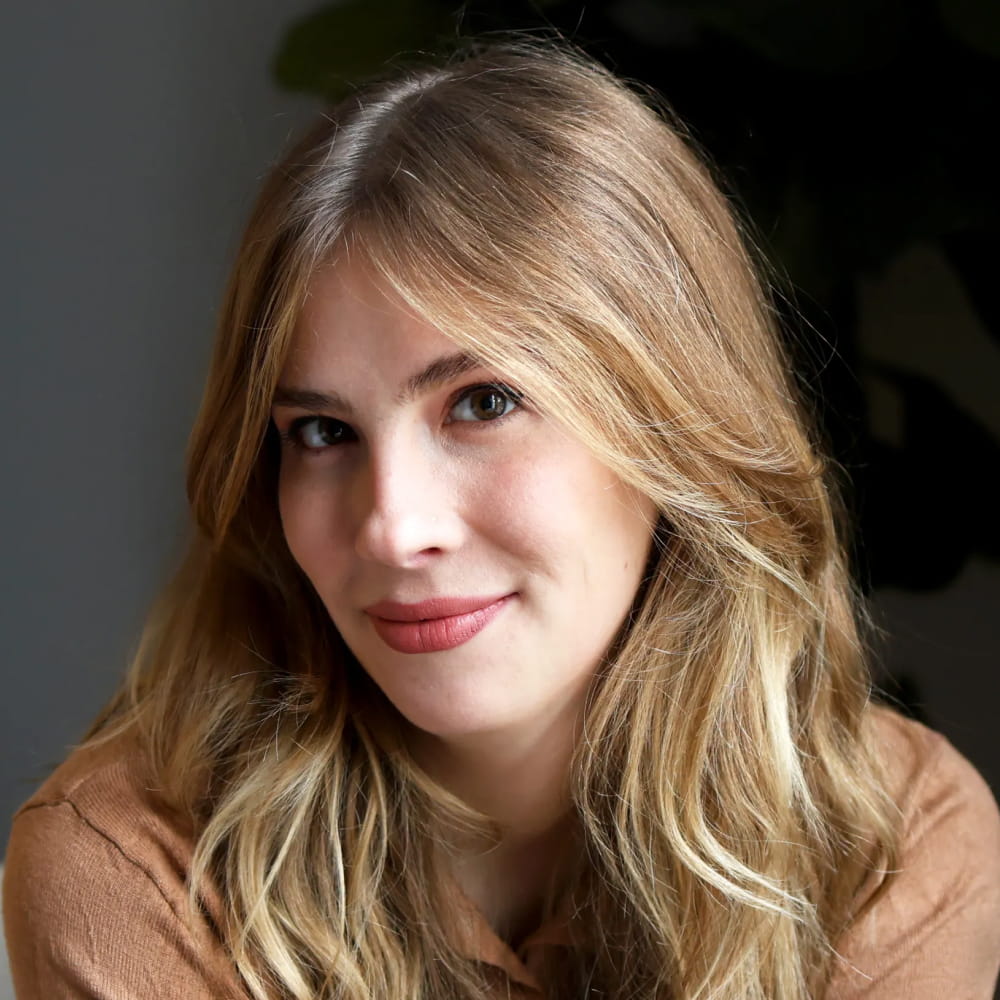 Dans Quel Ordre Lire les Livres de Emily Henry ?