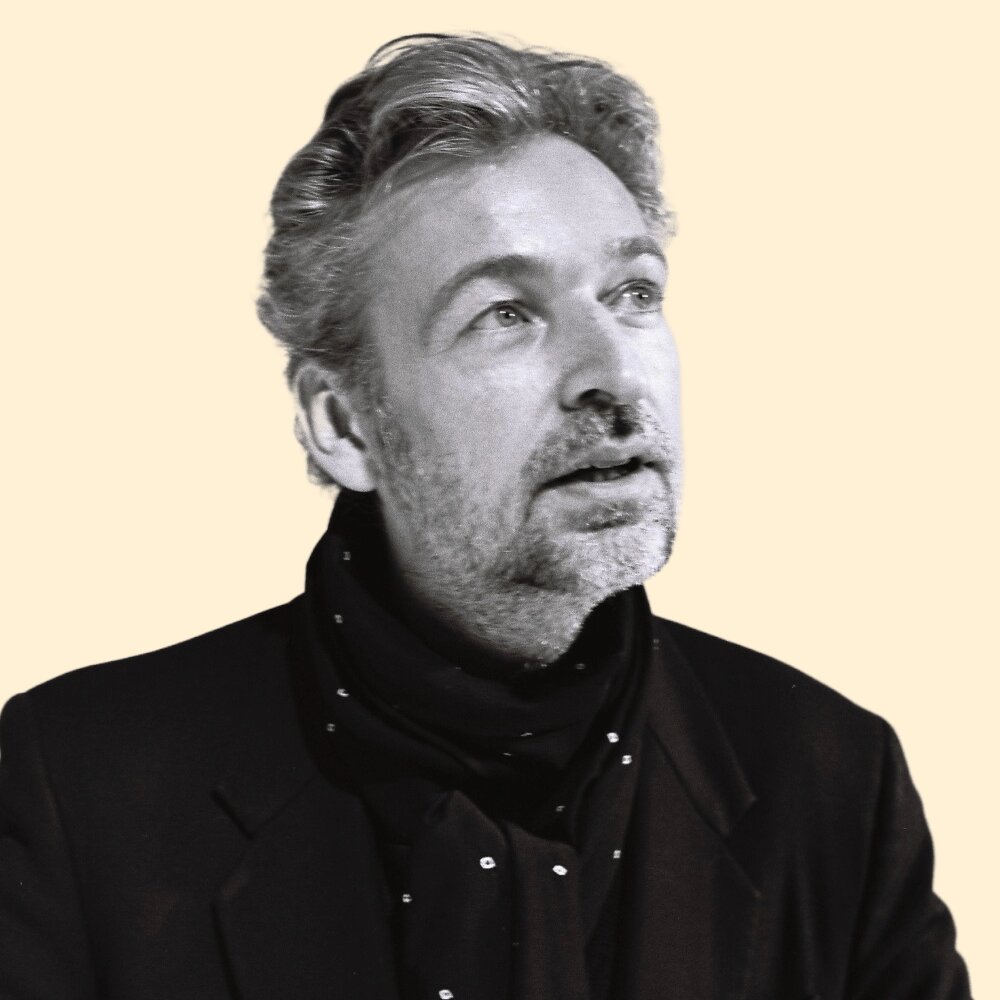 Dans Quel Ordre Lire les Livres de Éric Reinhardt ?