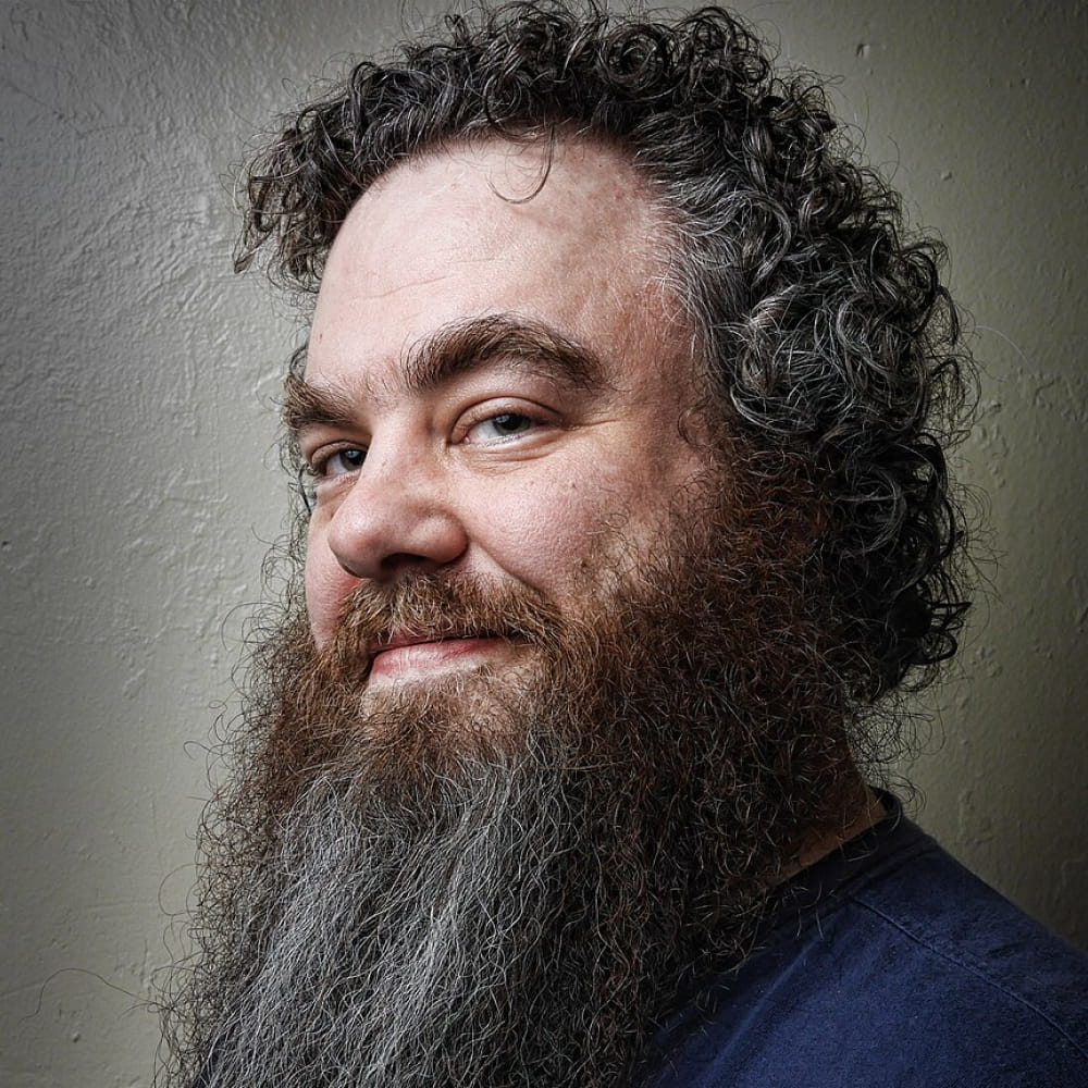 Dans Quel Ordre Lire les Livres de Patrick Rothfuss ?